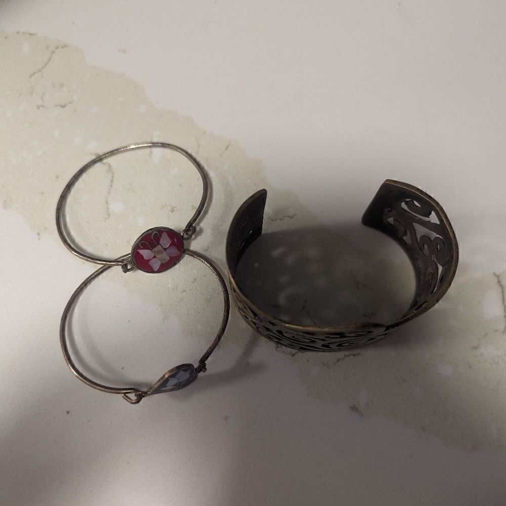 3 piece set handmade metal silver bracelets - Picture 3 of 6